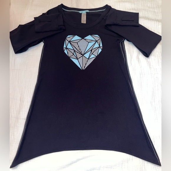 ivivva by Lululemon Girls 12 Tunic Top – Geometric Heart - Picture 1 of 5